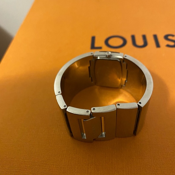 Donna Karen watch dkny . - Picture 2 of 2